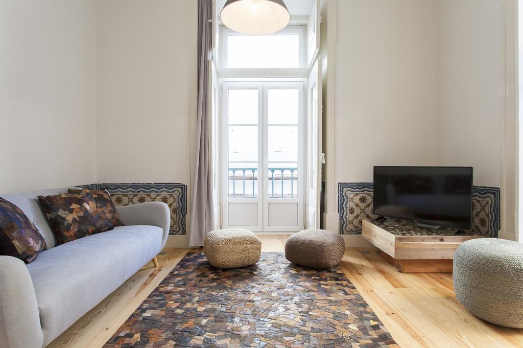 Joivy Downtown Design Apartments Lisbon Exterior photo